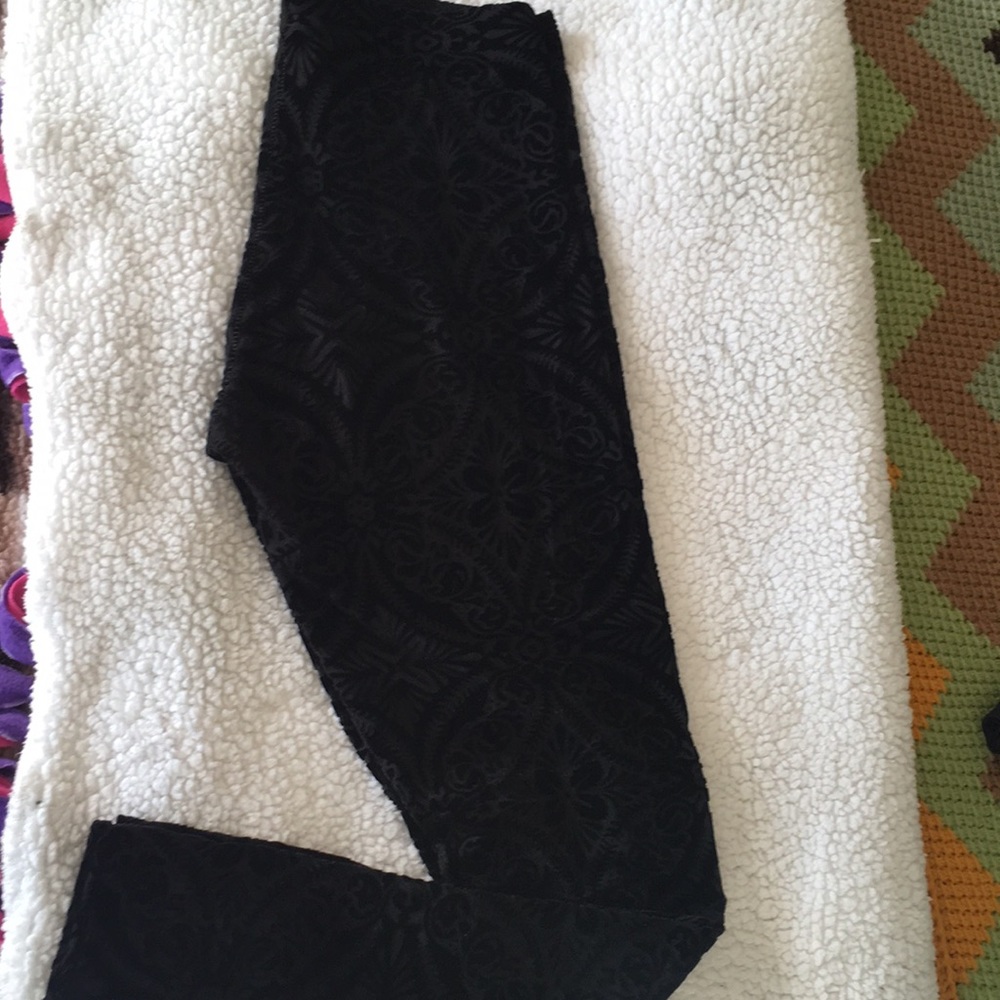 Burned Velvet Leggings